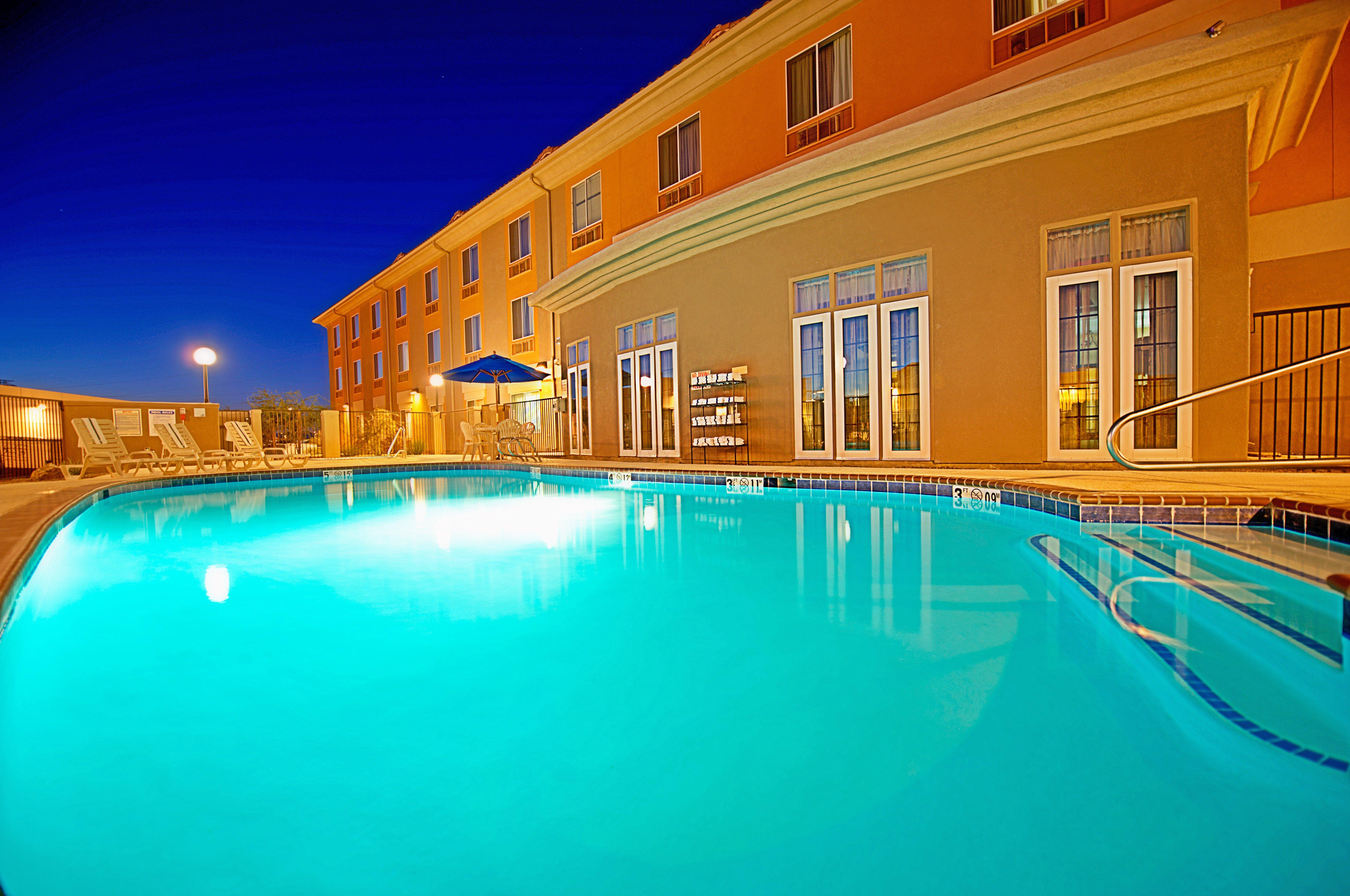 Holiday Inn Express & Suites Tucson By Ihg Buitenkant foto